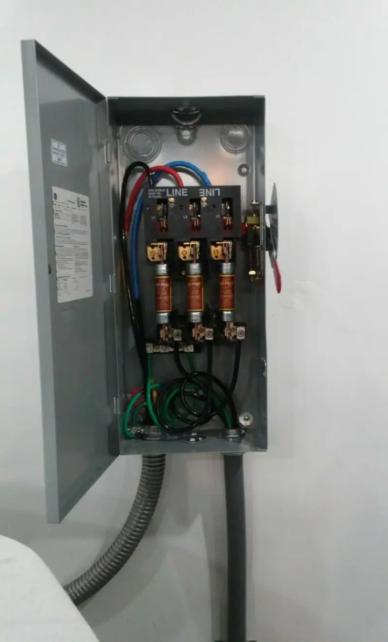 Three-phase disconnect switch installed for Electrical Wiring & Rewiring in Lakeview